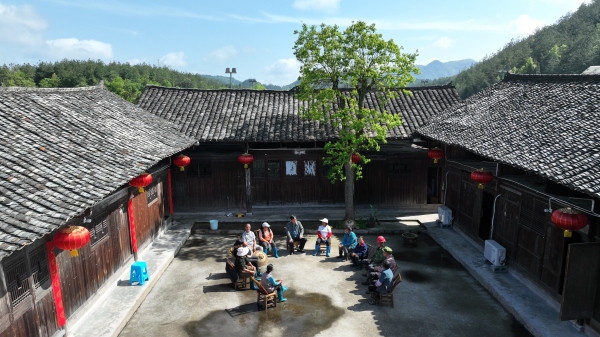 清廉講堂現(xiàn)場(chǎng)。胡程攝